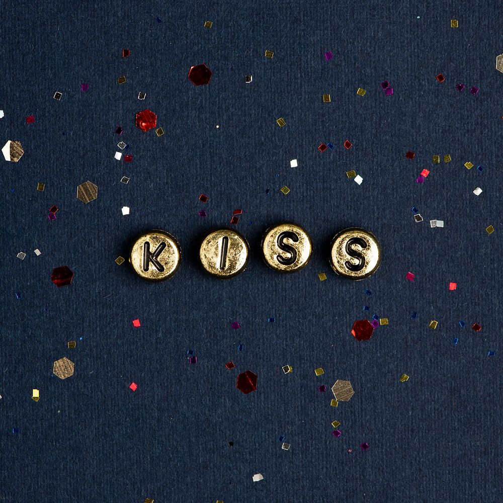 Kiss gold word beads alphabet