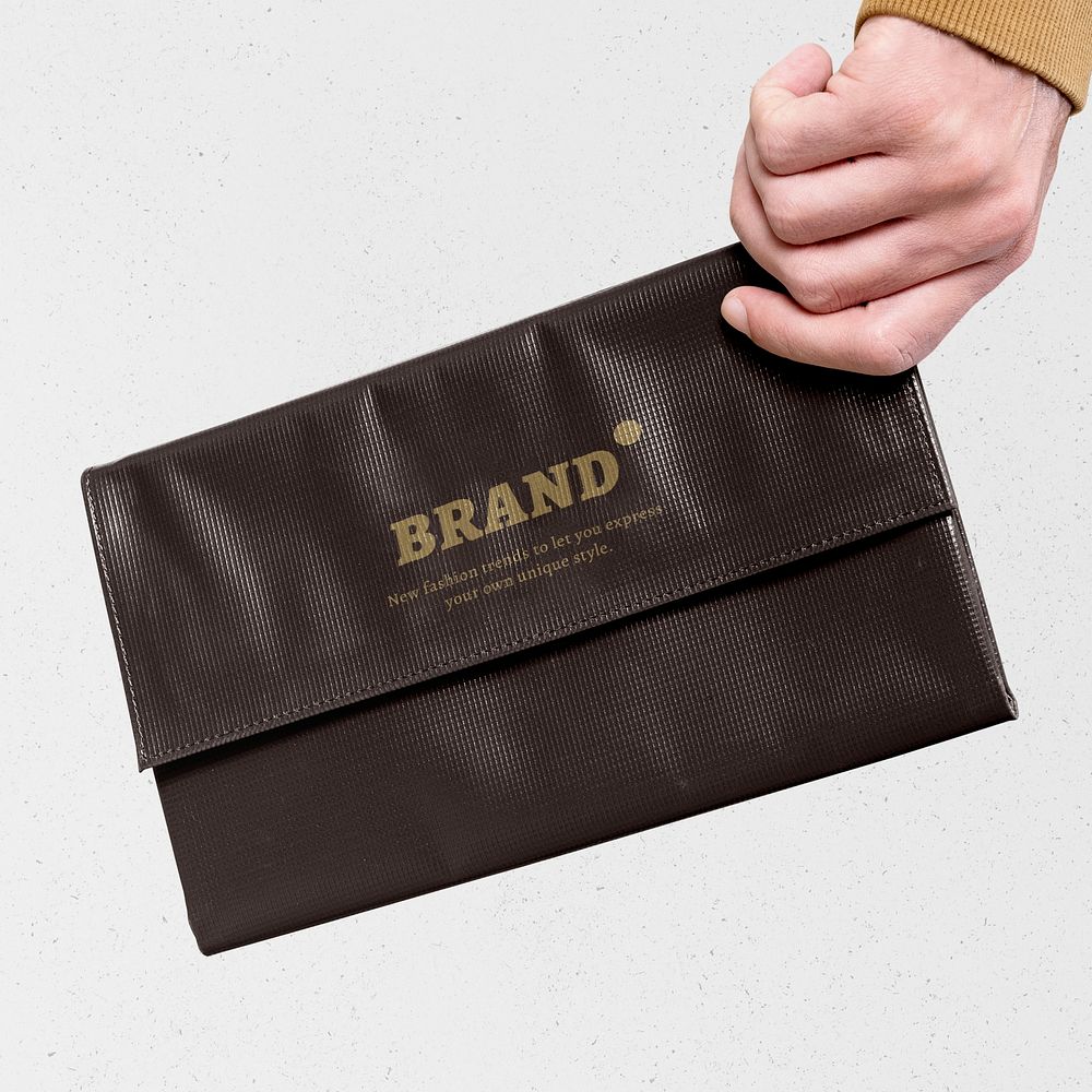 Brown clutch bag psd mockup women&rsquo;s simple apparel