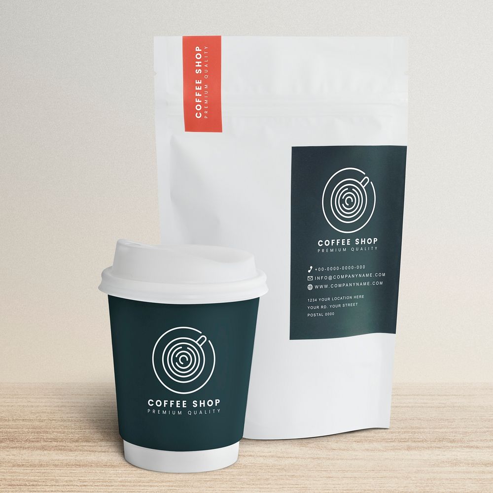 Coffee cup mockup psd with packaging bag