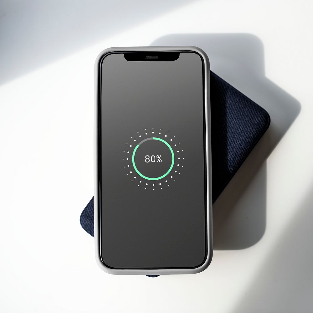 Smartphone screen mockup psd with wireless charger