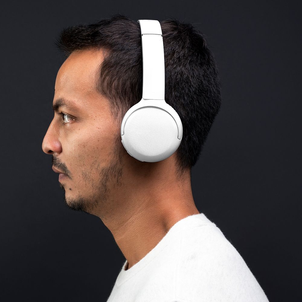Man wearing headphones mockup psd