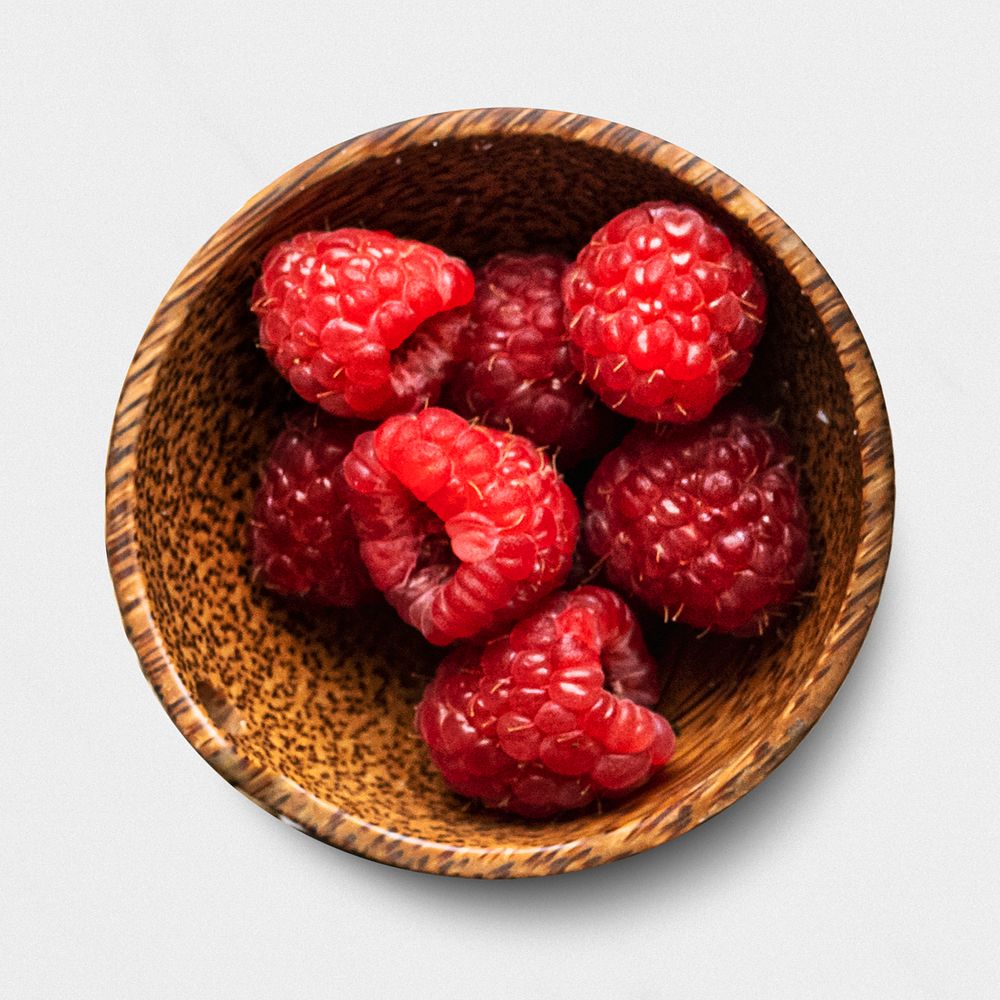 Raspberry in wooden bowl psd mockup